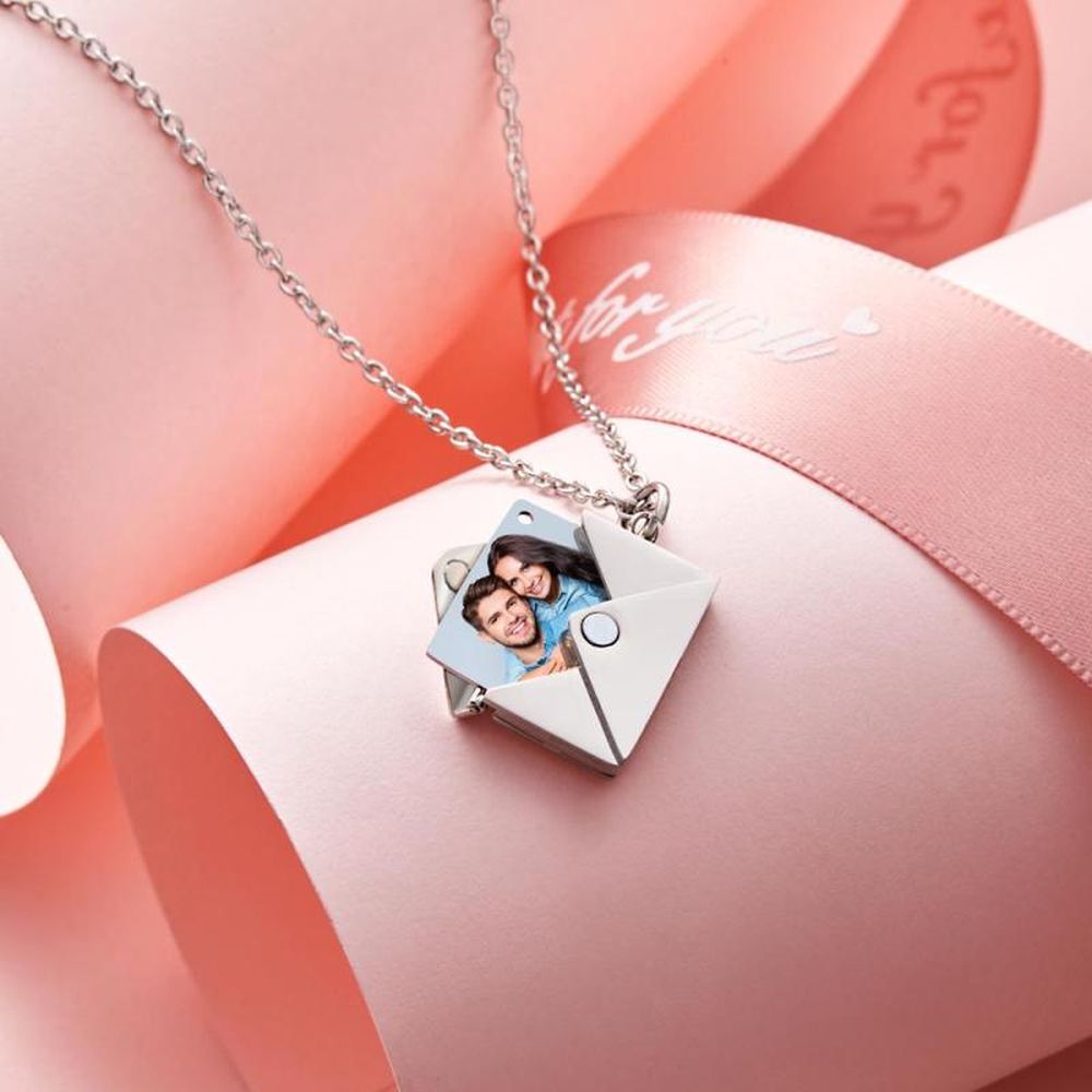 Custom Photo Necklace Engraved Text Jewelry and Key Chains Envelope Letter Secret Message Creative Gifts for Valentines' Day