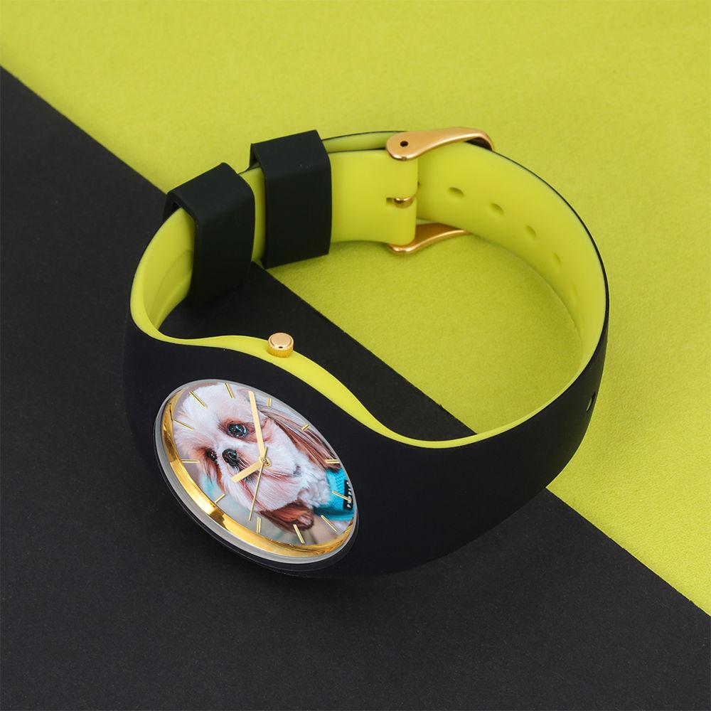 Unisex Silicone Engraved Photo Watch Unisex Engraved Photo Watch 41mm Black and Green Strap