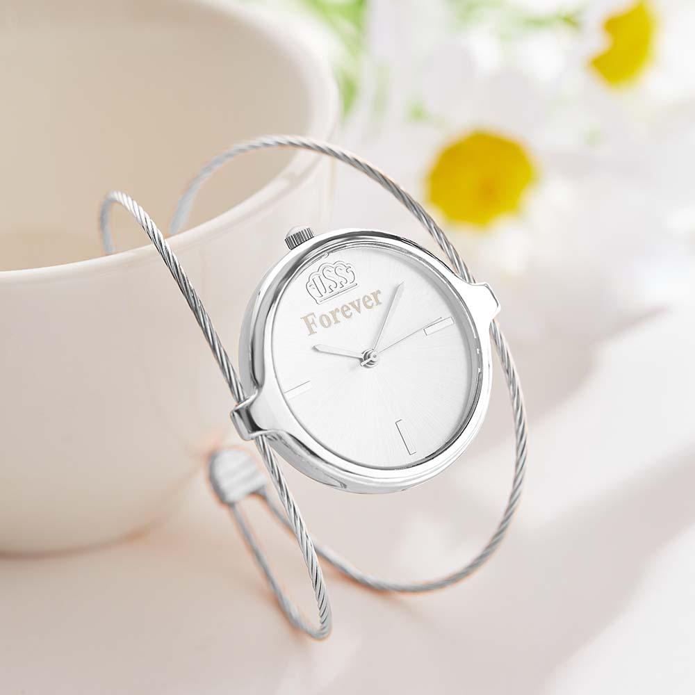 Engraved Female Watch Luxury Ladies Bracelet Watch For Her