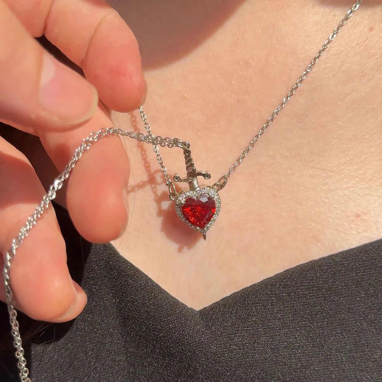 An Arrow Through The Heart Necklace Couple Necklace Set Heart-Shaped Necklace The Best Gift For Couples On Valentine's Day