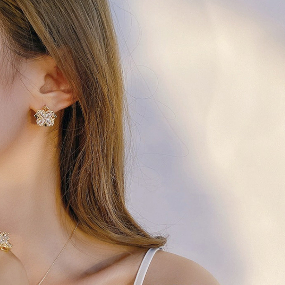 Rotatable Four-leaf Clover Earrings